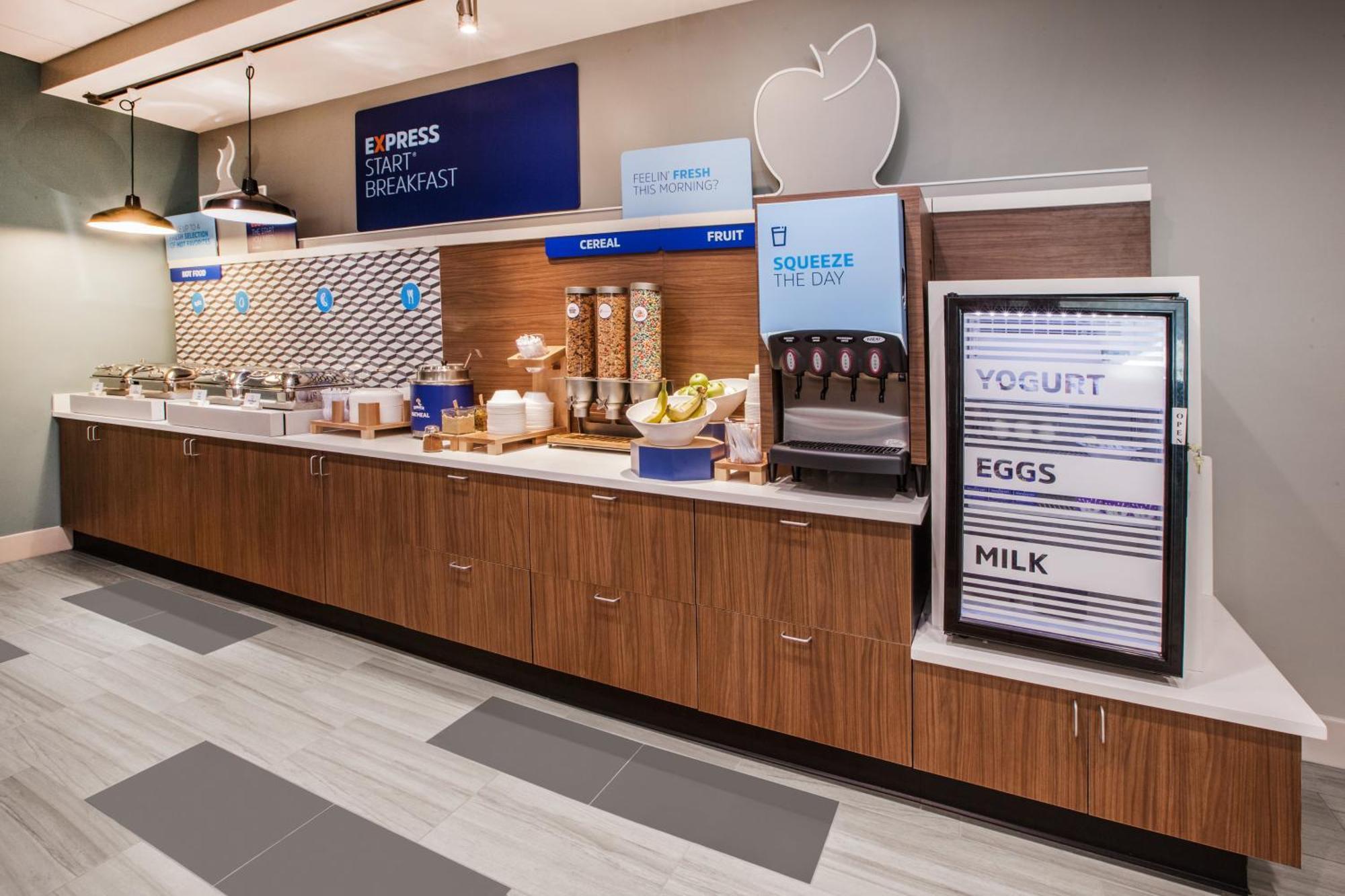 Holiday Inn Express & Suites Lakeland North I-4 By Ihg Luaran gambar