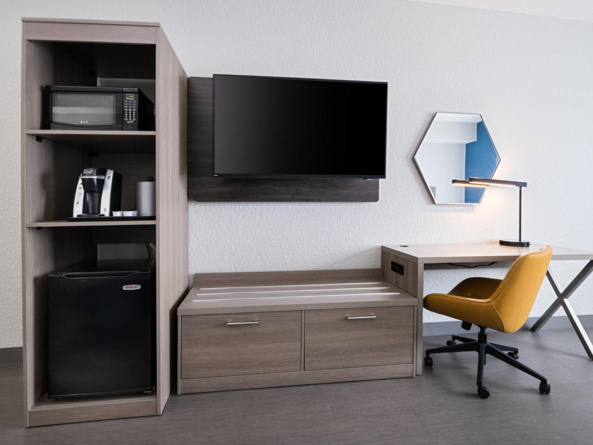 Holiday Inn Express & Suites Lakeland North I-4 By Ihg Luaran gambar