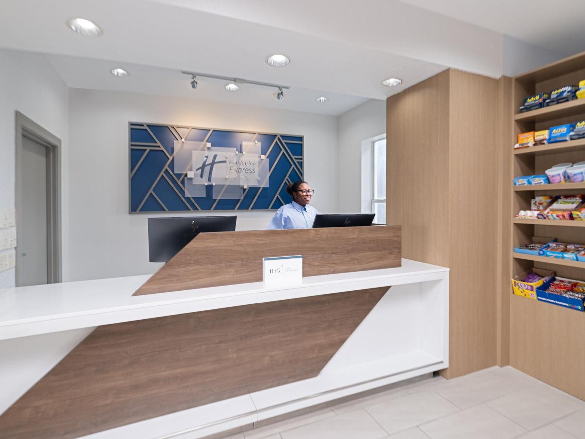 Holiday Inn Express & Suites Lakeland North I-4 By Ihg Luaran gambar